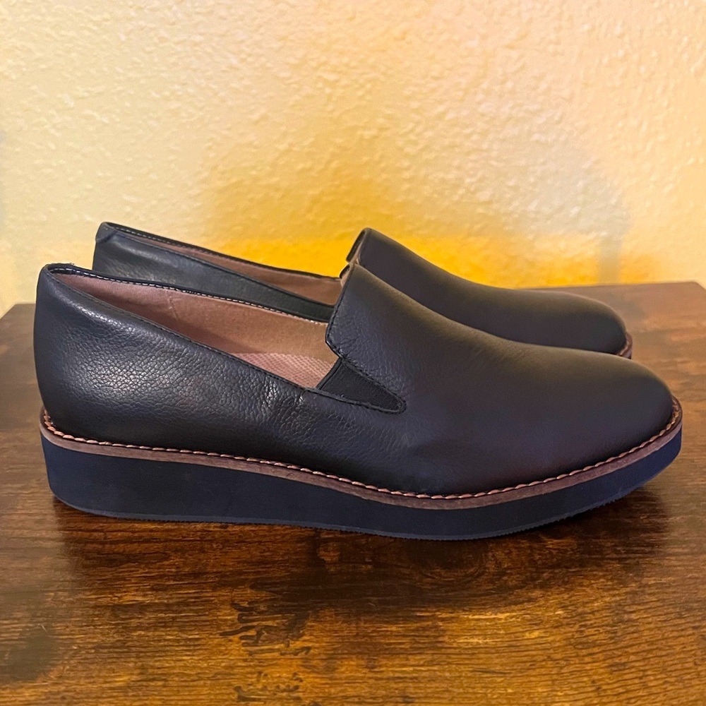 Black Softwalk Whistler flats size 6.5